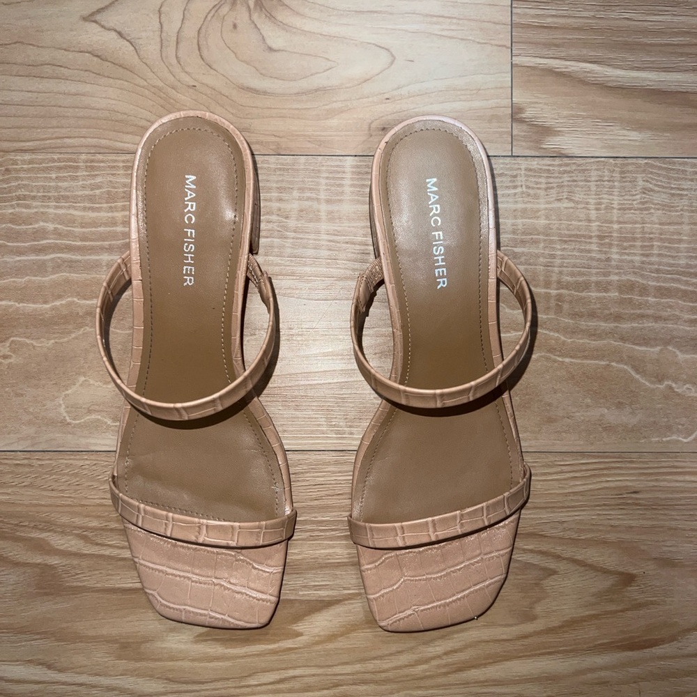 Marc Fisher Tan Heels with Classic Design